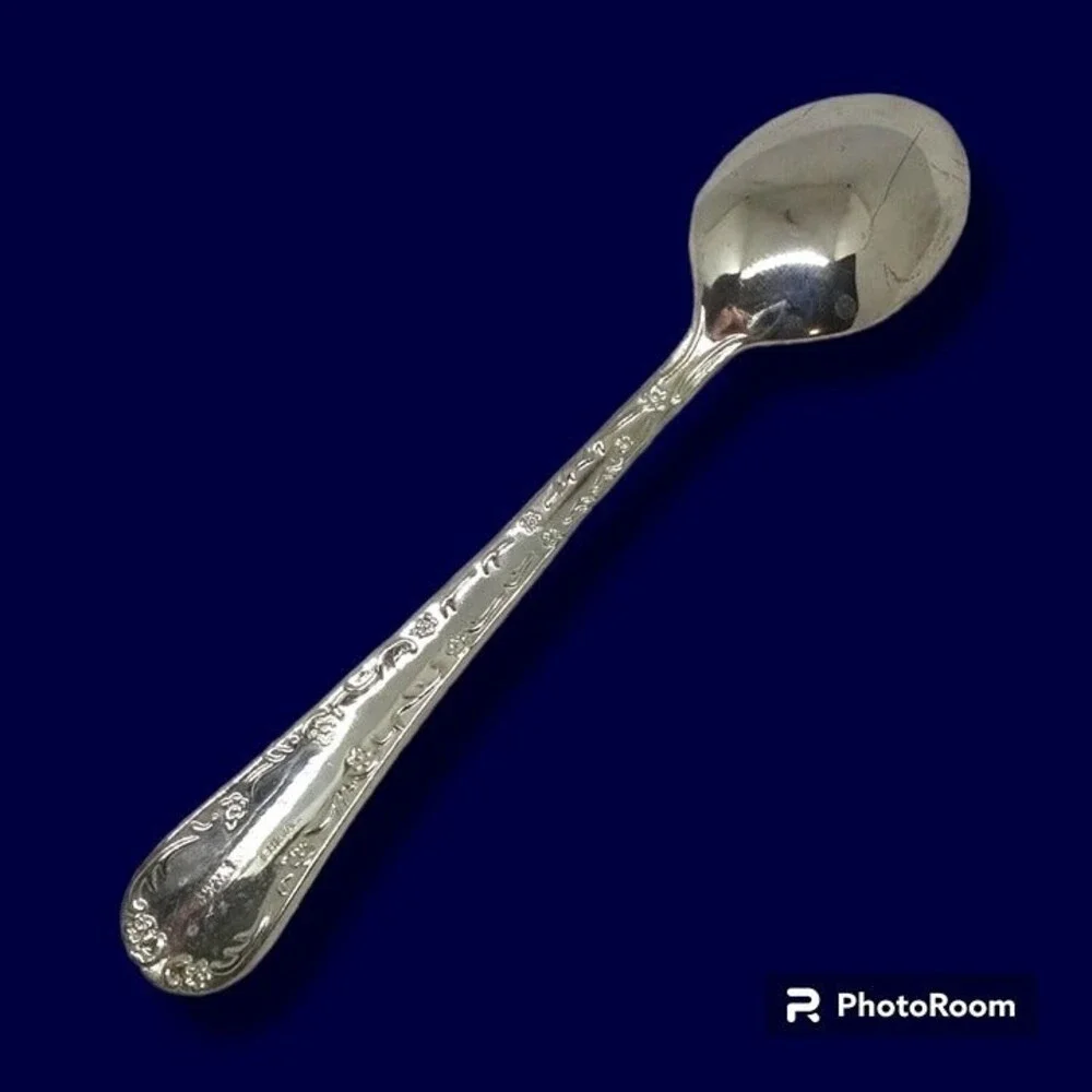 International Silver-WM Rogers & Sons Enchanted Teaspoons-Silver Plate-Floral